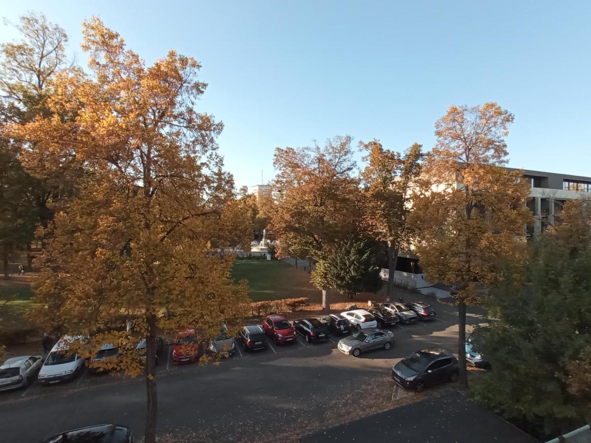 Rare A - Champ De Mars Vue Sur Parc - 70m2 - 2 Appartement *